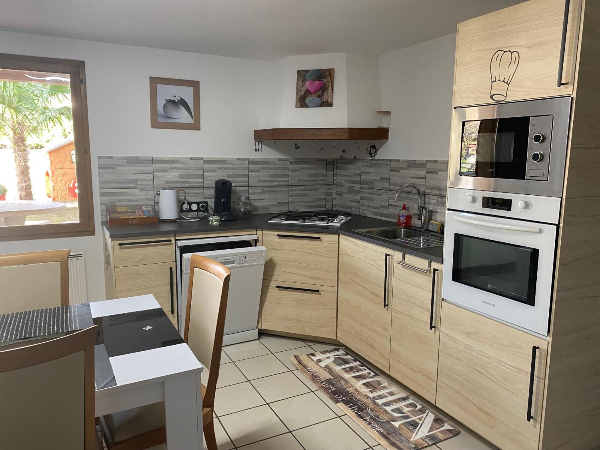 Spacieux Appartement 110M2 Avec Terrasse Privative Beauregard-Vendon Exteriér fotografie
