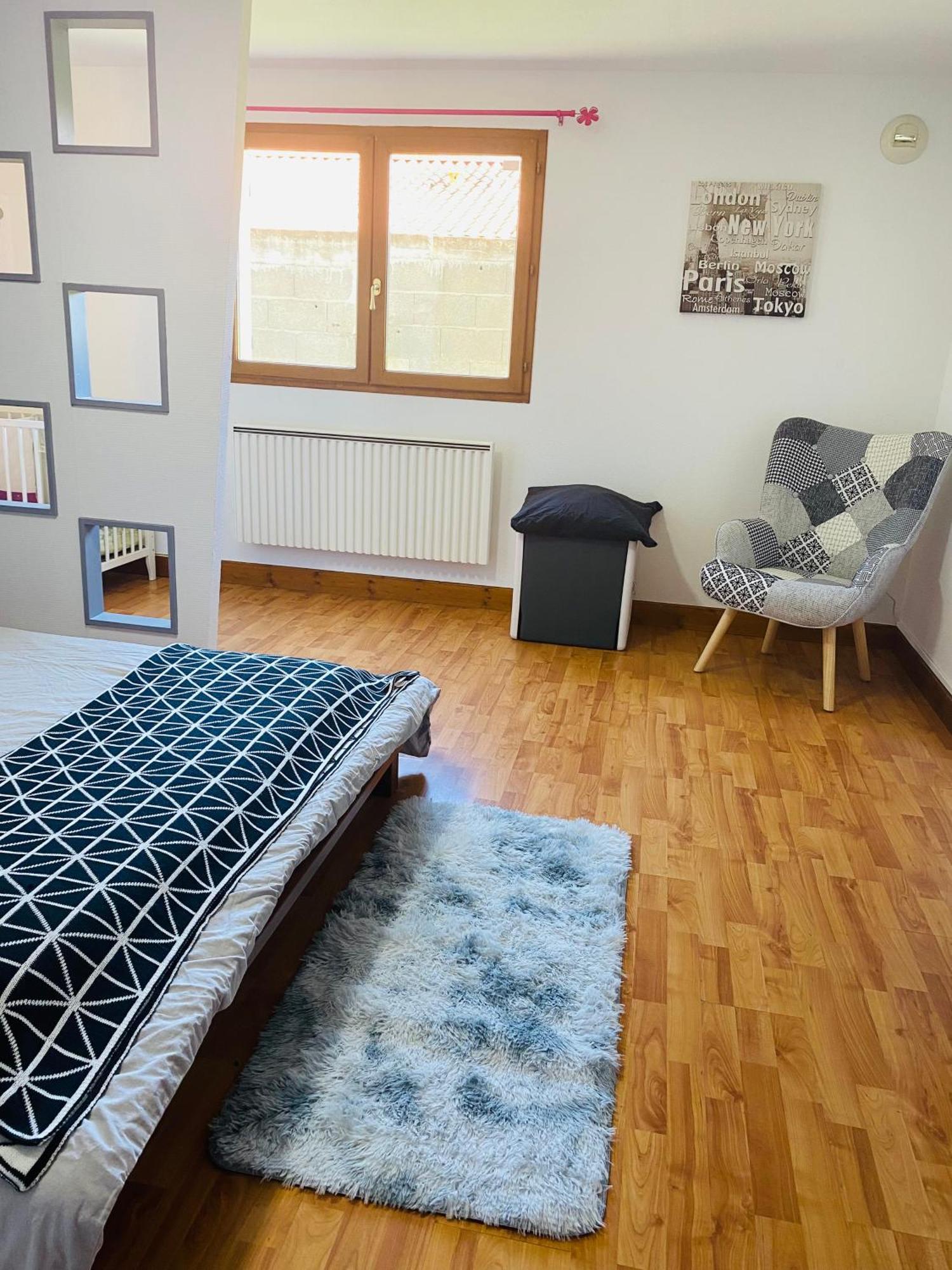 Spacieux Appartement 110M2 Avec Terrasse Privative Beauregard-Vendon Exteriér fotografie